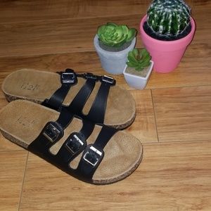 Boutique sandals